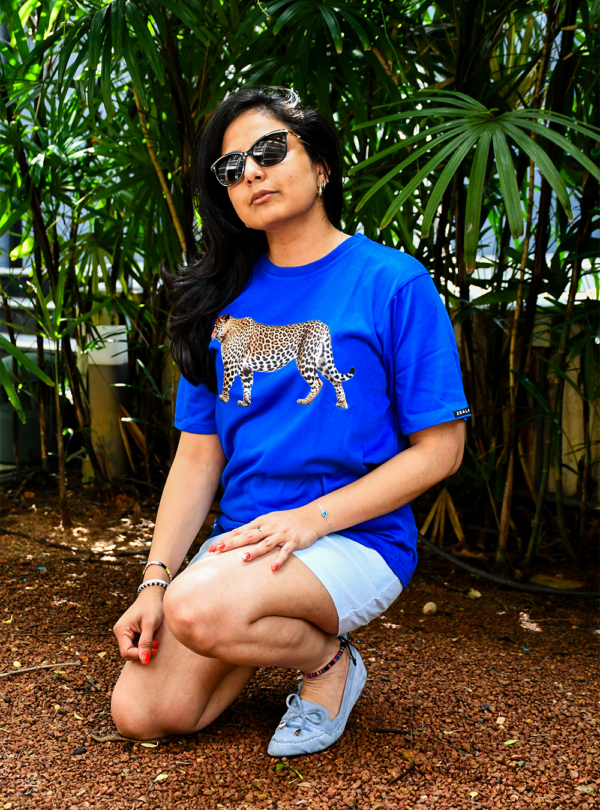 Strolling Panthera Print Tee