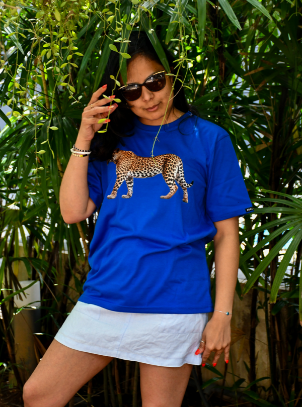 Strolling Panthera Print Tee