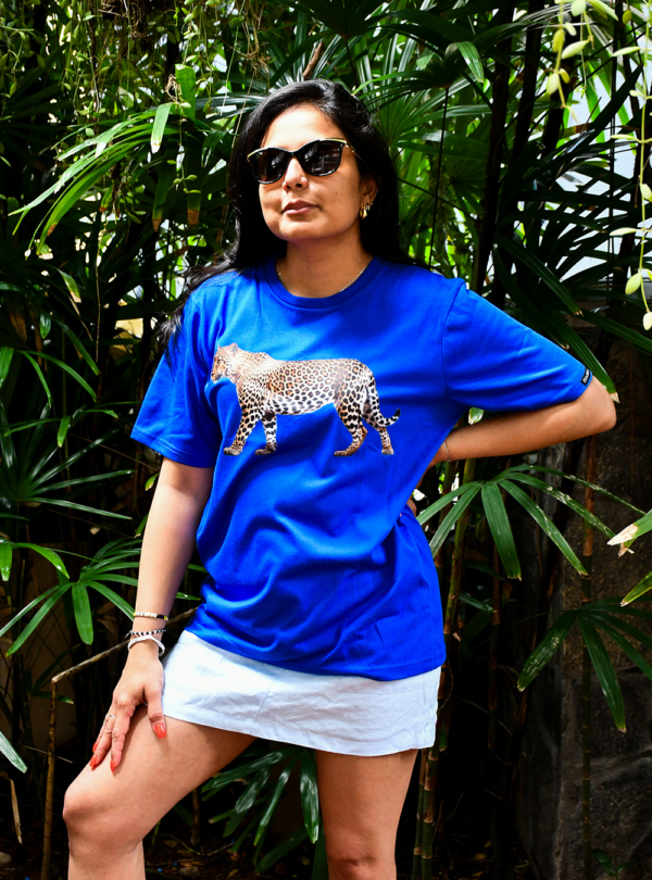 Strolling Panthera Print Tee